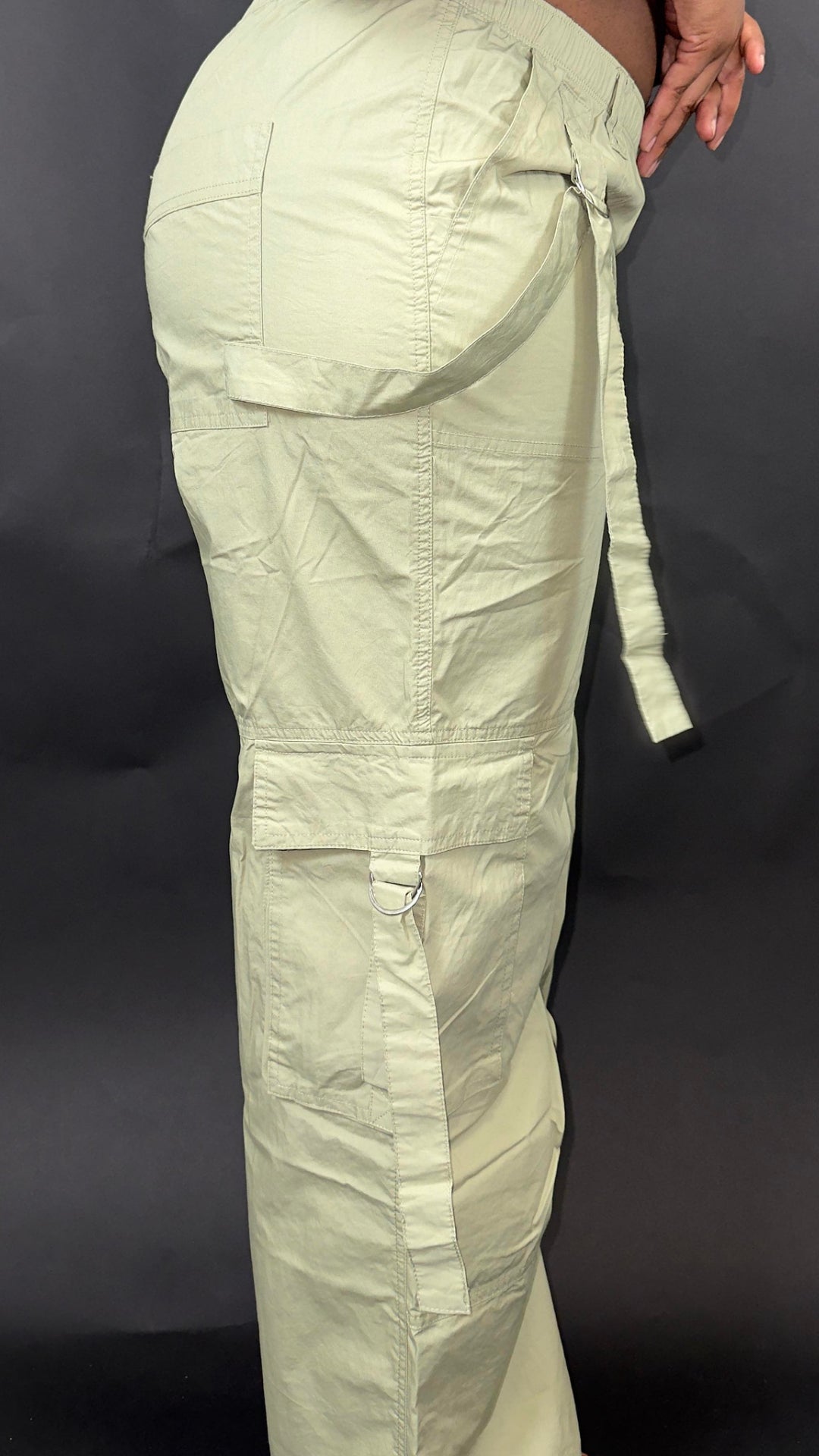 Kyra Midrise Cargo Pants in light olive